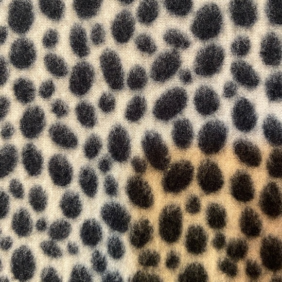 SELLECCA Fuzzy Teddy Bear Spotted Coat - Picture 12 of 16